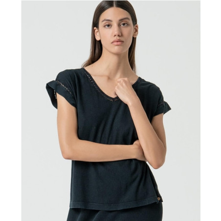 T-shirt à col en V Noir TINA016 - Surkana - Achat en ligne - Jaines