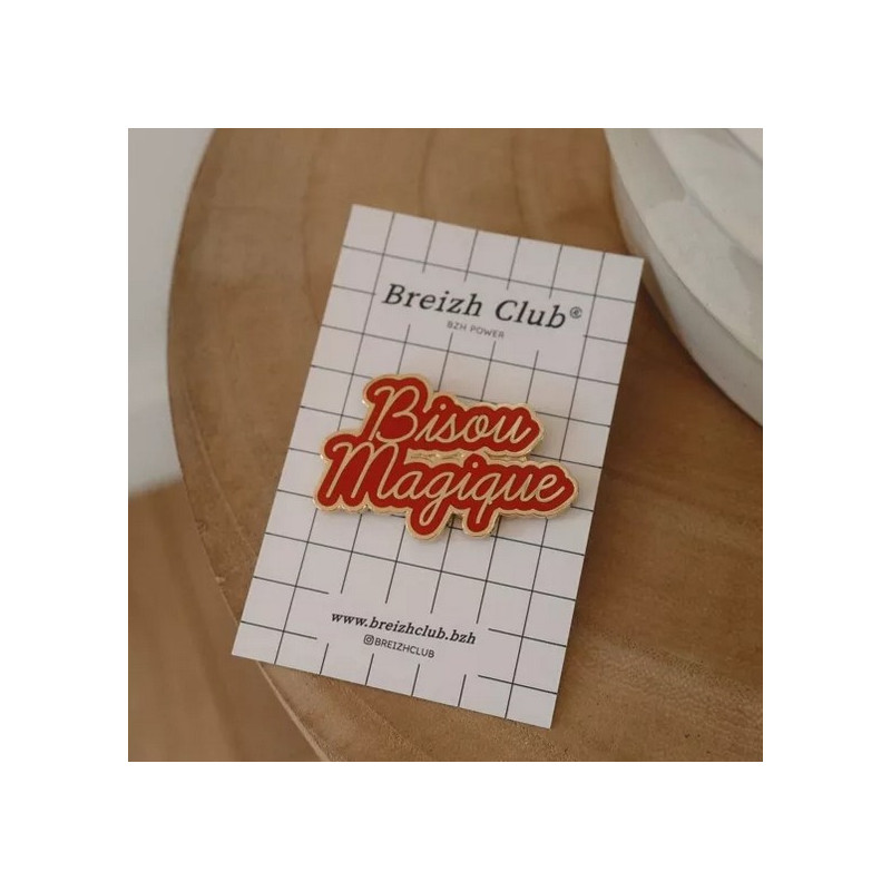 Pin's Bisou Magique - BREIZH CLUB