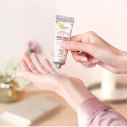 CREME MAINS - FLEUR DE CERISIER BIO - Fleurance Nature - Achat en ligne - Jaines