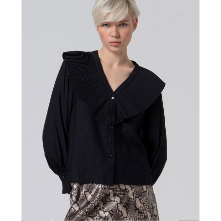 Chemisier col plissé noir LIVO125 - Surkana - Achat en ligne - Jaines