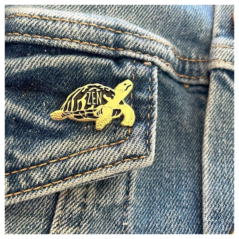 Pin's zen -  Madame La Mouette - Achat en ligne - Jaines