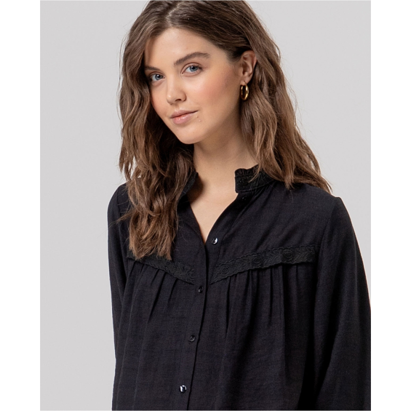 Blouse avec détail devant Noir BABU122 - Surkana - Achat en ligne - Jaines