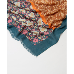 Foulard en laine à carreaux et fleurs Bleu marine FUWO225 - Surkana - Achat en ligne - Jaines